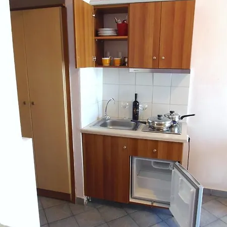 Hotel apartamentowy Dire Neos Marmaras