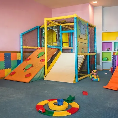 Hotel apartamentowy Dire